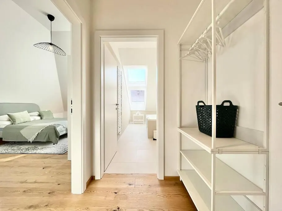 Orestaliving - Penthouse In 1020 Viena